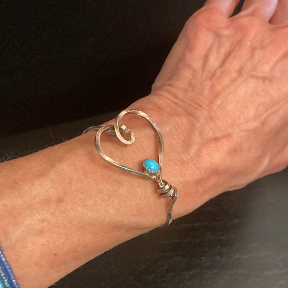 Handmade Sterling Silver Heart Bracelet w/Turquoise Bead Child or Small Adult - Picture 8 of 8